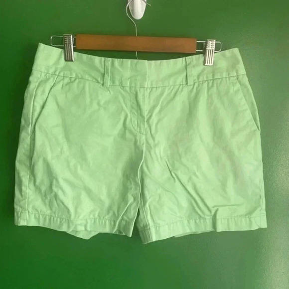 Mint Green Khaki Shorts Size 4 LOFT EUC! - Picture 1 of 4